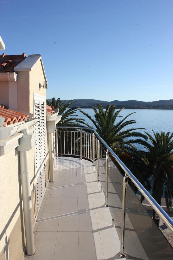 Penthouse By The Sea Apartment Tivat Exterior photo