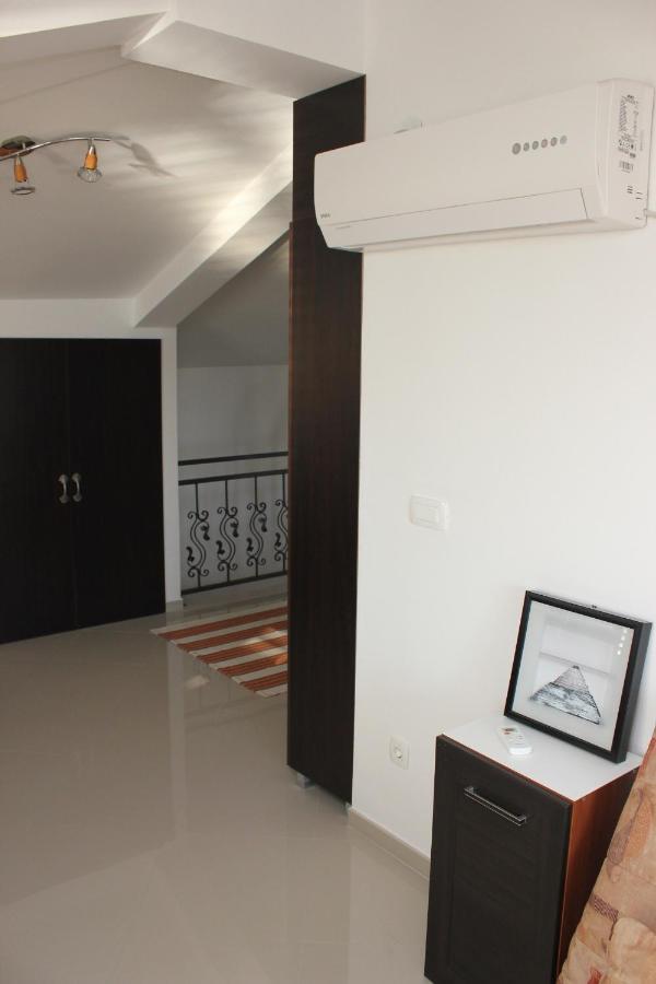Penthouse By The Sea Apartment Tivat Exterior photo