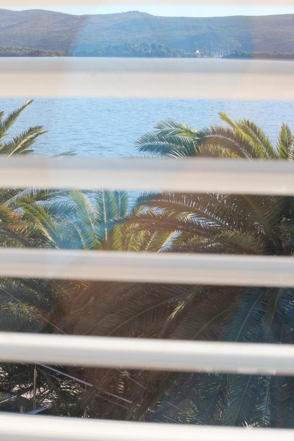 Penthouse By The Sea Apartment Tivat Exterior photo