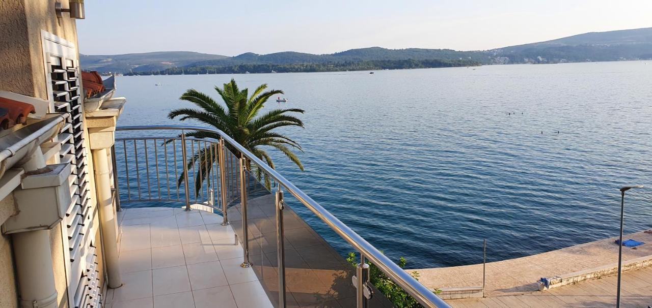 Penthouse By The Sea Apartment Tivat Exterior photo