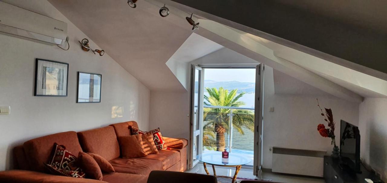 Penthouse By The Sea Apartment Tivat Exterior photo