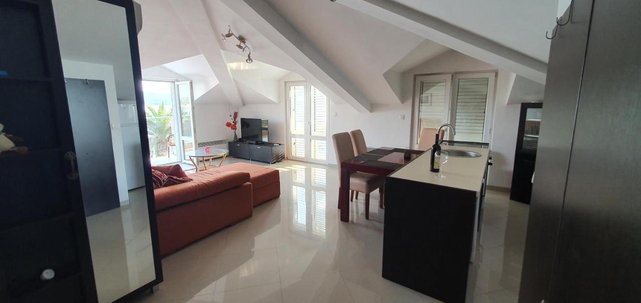 Penthouse By The Sea Apartment Tivat Exterior photo